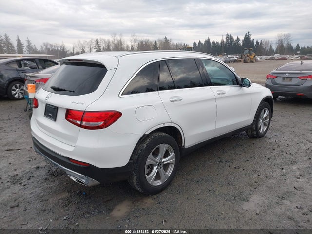 WDC0G4KB7JV015417 Mercedes-Benz Glc 300 4matic
