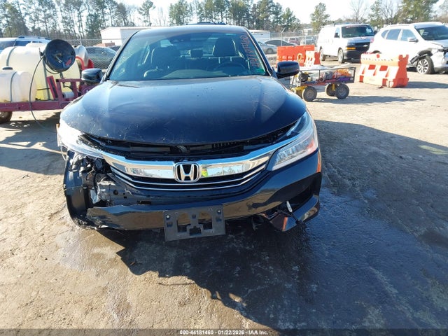 1HGCR3F97HA044160 Honda Accord Touring V6