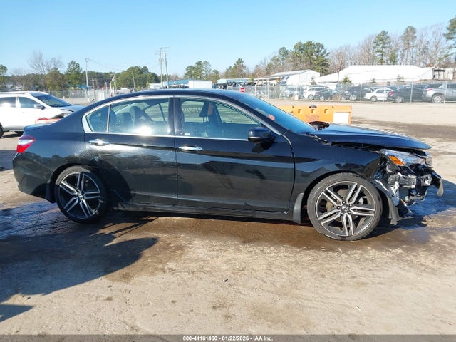 1HGCR3F97HA044160 Honda Accord Touring V6