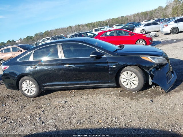 Aukcja sprzedaży 2016 Hyundai Sonata Hybrid Se, vin: KMHE24L17GA018586, numer aukcji: 44181485