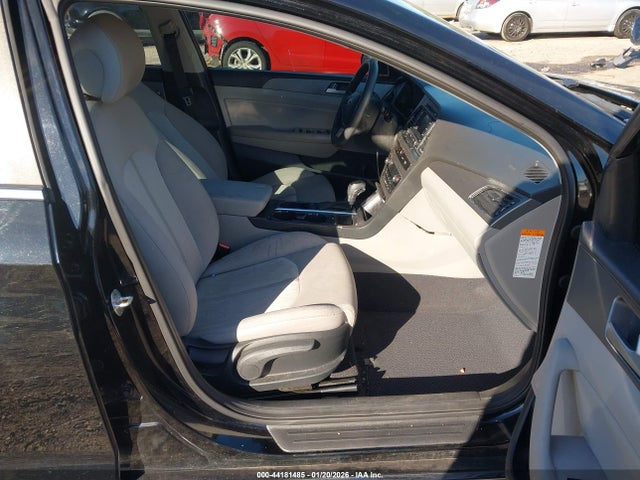 Aukcja sprzedaży 2016 Hyundai Sonata Hybrid Se, vin: KMHE24L17GA018586, numer aukcji: 44181485