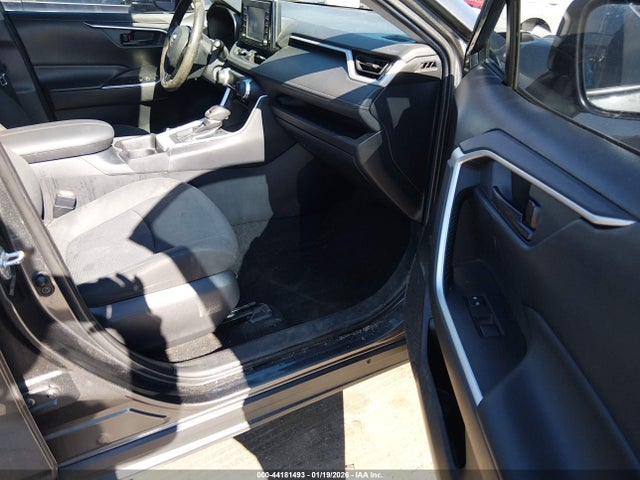 2020 Toyota Rav4 Le მანქანა იყიდება აუქციონზე, vin: 2T3H1RFV0LC064886, აუქციონის ნომერი: 44181493