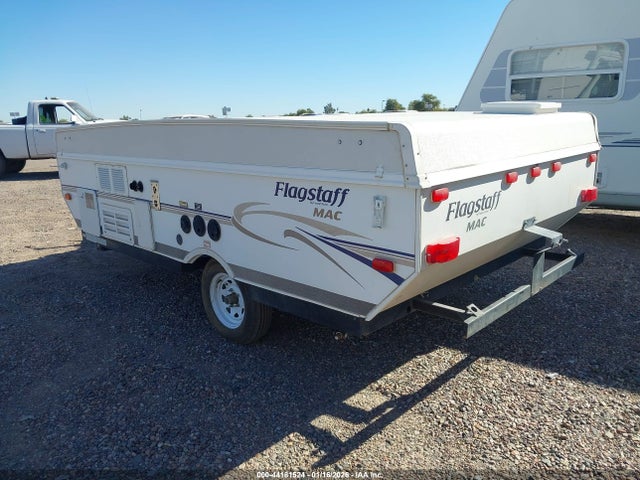 44181524 :رقم المزاد ، 4X4CFS616CD167591 vin ، 2012 Forest River Flagstaff مزاد بيع