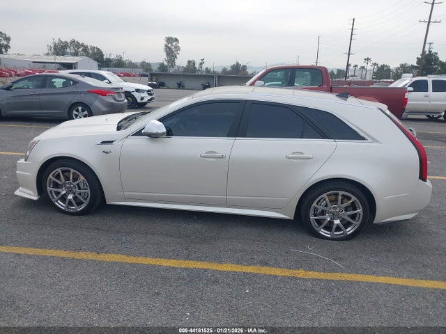 Продаж на аукціоні авто 2013 Cadillac Cts-v, vin: 1G6DV8EP6D0112673, номер лоту: 44181525
