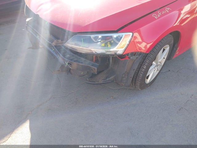44181538 :رقم المزاد ، 3VWLL7AJ9BM117710 vin ، 2011 Volkswagen Jetta 2.0l Tdi مزاد بيع
