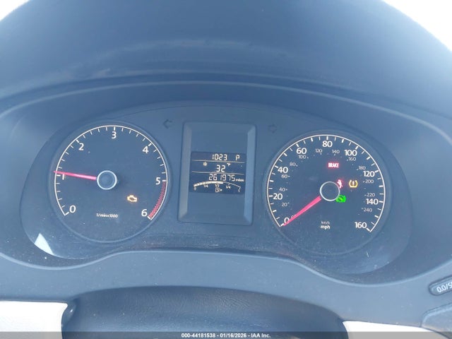44181538 :رقم المزاد ، 3VWLL7AJ9BM117710 vin ، 2011 Volkswagen Jetta 2.0l Tdi مزاد بيع
