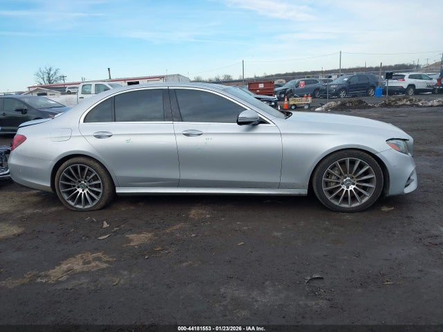 44181553 :رقم المزاد ، WDDZF4KB5HA022387 vin ، 2017 Mercedes-benz E 300 4matic مزاد بيع