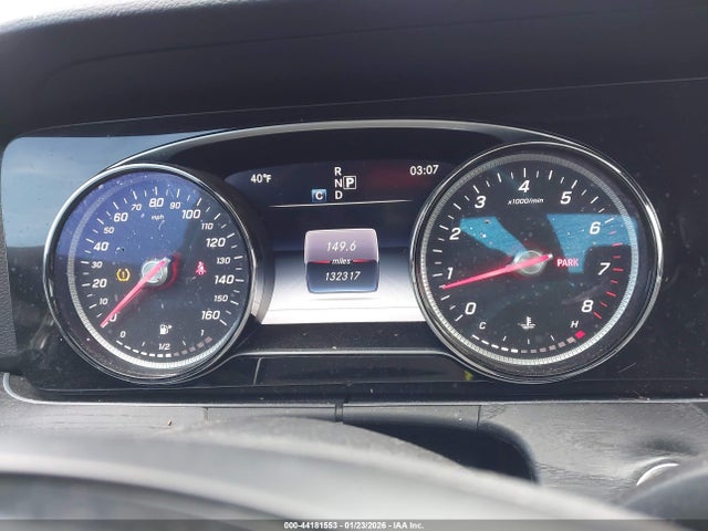 44181553 :رقم المزاد ، WDDZF4KB5HA022387 vin ، 2017 Mercedes-benz E 300 4matic مزاد بيع