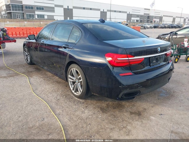 2018 BMW 750I WBA7F0C52JGM22930 Photo 2