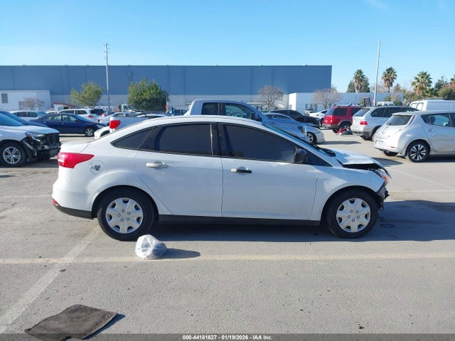 Ford FOCUS S 2017 1FADP3E29HL277772 Image 13