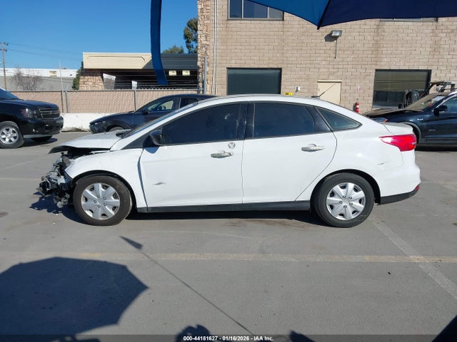 Ford FOCUS S 2017 1FADP3E29HL277772 Image 14