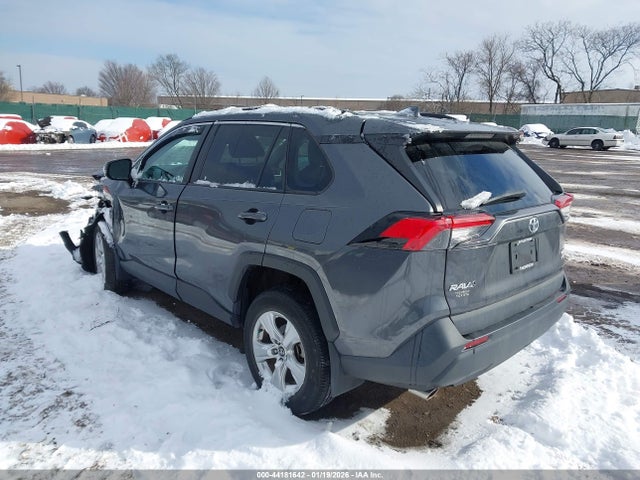 2T3P1RFV8LW119420 Toyota Rav4 Xle