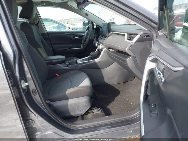 2T3P1RFV8LW119420 Toyota Rav4 Xle