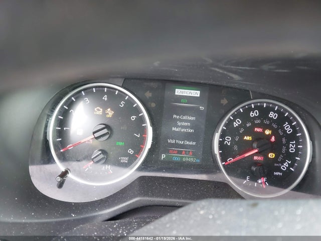 2T3P1RFV8LW119420 Toyota Rav4 Xle