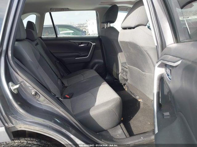 2T3P1RFV8LW119420 Toyota Rav4 Xle