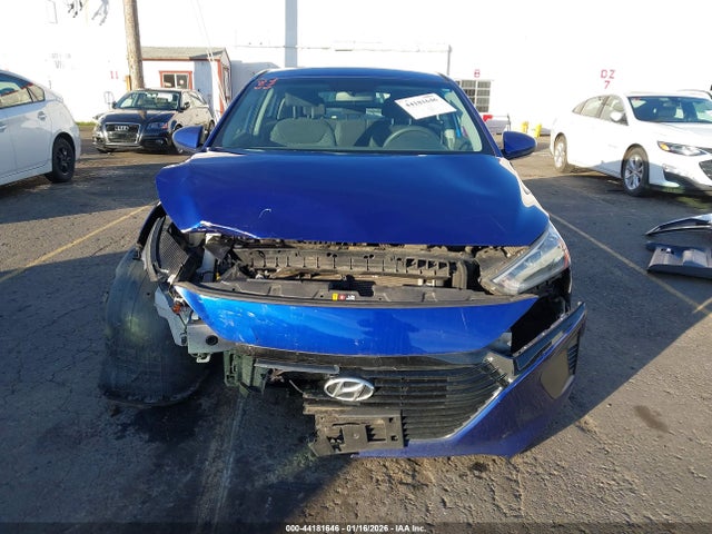 KMHC65LC7KU113837 Hyundai Ioniq Hybrid Blue