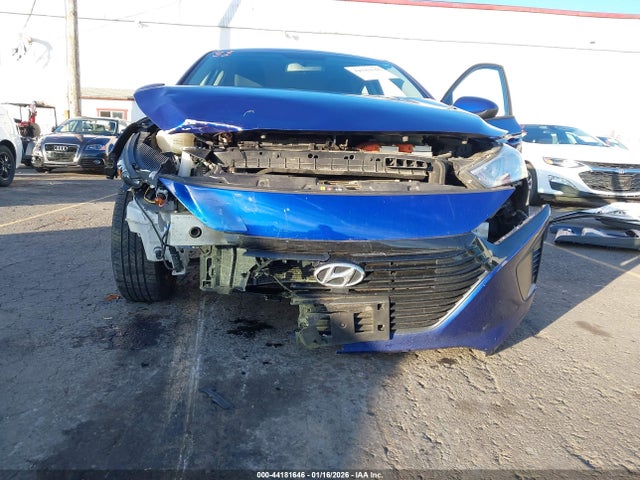 KMHC65LC7KU113837 Hyundai Ioniq Hybrid Blue