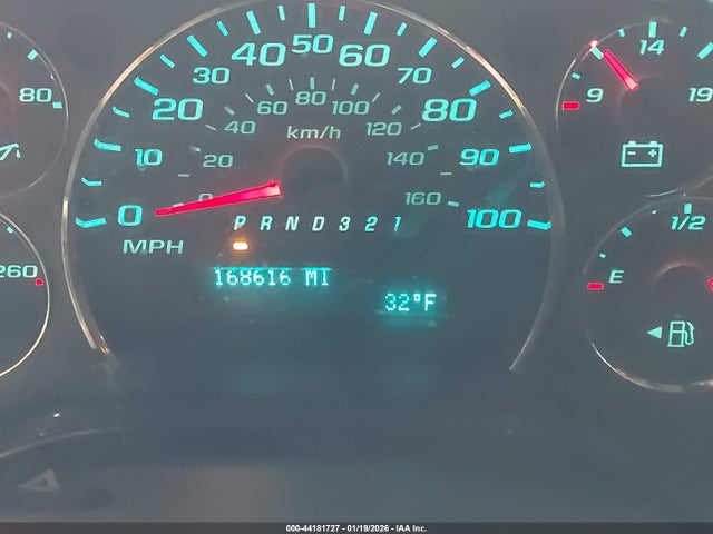 44181727 :رقم المزاد ، 1GDUHEB47A1118111 vin ، 2010 Gmc Savana 1500 Upfitter مزاد بيع