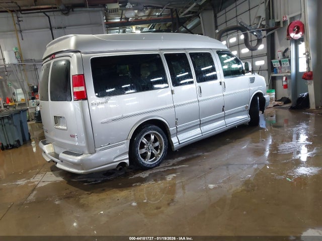 44181727 :رقم المزاد ، 1GDUHEB47A1118111 vin ، 2010 Gmc Savana 1500 Upfitter مزاد بيع