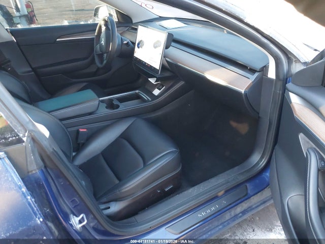 2022 TESLA MODEL 3 5YJ3E1EB0NF110537 Photo 4