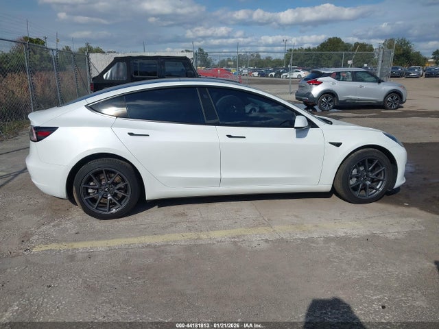 Продаж на аукціоні авто 2023 Tesla Model 3 Rear-wheel Drive, vin: 5YJ3E1EA4PF558225, номер лоту: 44181813