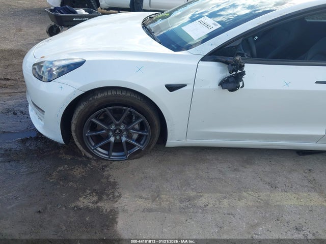 Продаж на аукціоні авто 2023 Tesla Model 3 Rear-wheel Drive, vin: 5YJ3E1EA4PF558225, номер лоту: 44181813