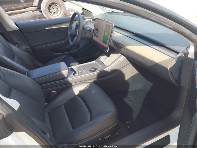 Продаж на аукціоні авто 2023 Tesla Model 3 Rear-wheel Drive, vin: 5YJ3E1EA4PF558225, номер лоту: 44181813