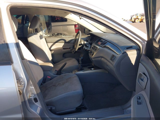 2005 MITSUBISHI LANCER JA3AJ26E95U042438 Photo 4