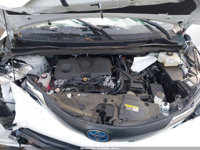 5TDJRKEC3MS063038 Toyota SIENNA XLE