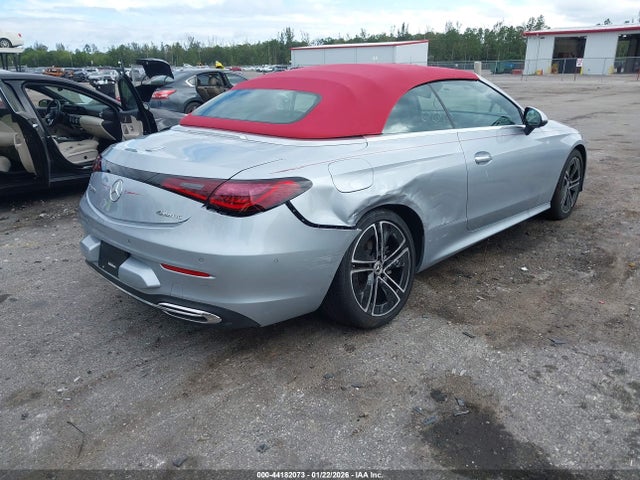 W1KMK4HB8RF028928 Mercedes-Benz Cle 300 4matic