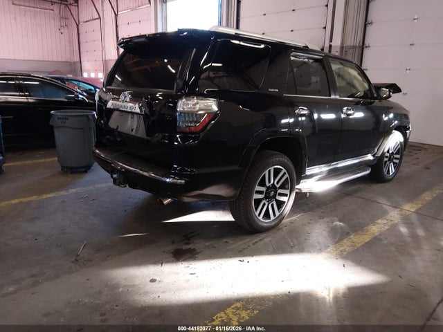 2019 TOYOTA 4RUNNER JTEBU5JR6K5671150 Photo 3