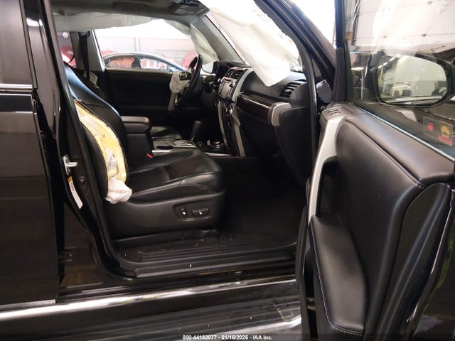 2019 TOYOTA 4RUNNER JTEBU5JR6K5671150 Photo 4