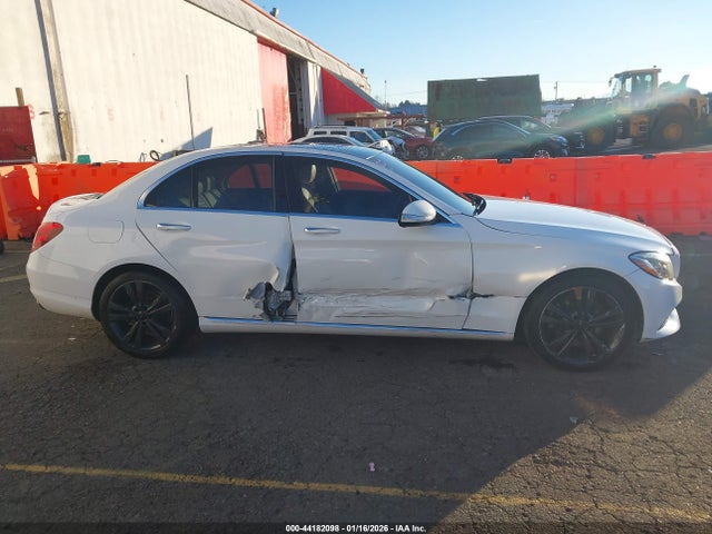 55SWF4KB6FU018641 Mercedes-Benz C 300 4matic