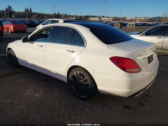 55SWF4KB6FU018641 Mercedes-Benz C 300 4matic