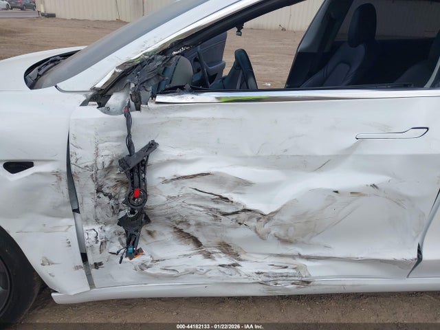 2018 TESLA MODEL 3 5YJ3E1EBXJF094793 Photo 5