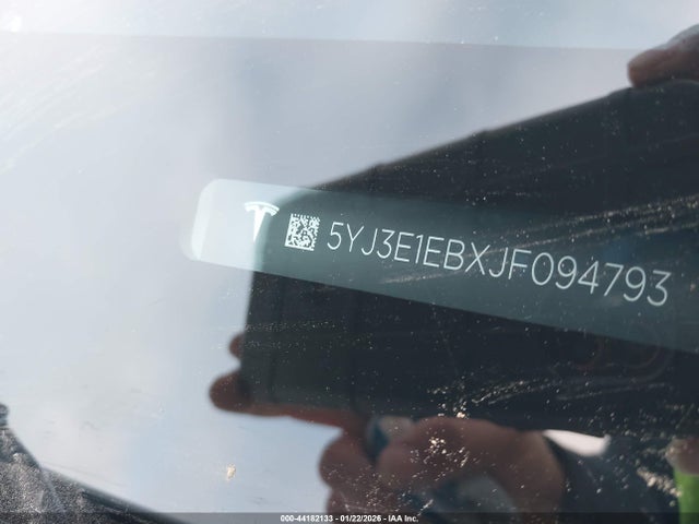 2018 TESLA MODEL 3 5YJ3E1EBXJF094793 Photo 8