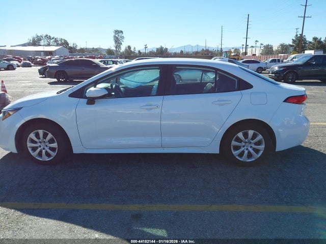 Toyota COROLLA LE 2022 5YFEPMAE3NP354532 Image 15