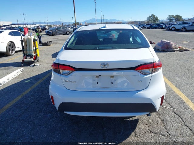 Toyota COROLLA LE 2022 5YFEPMAE3NP354532 Image 17