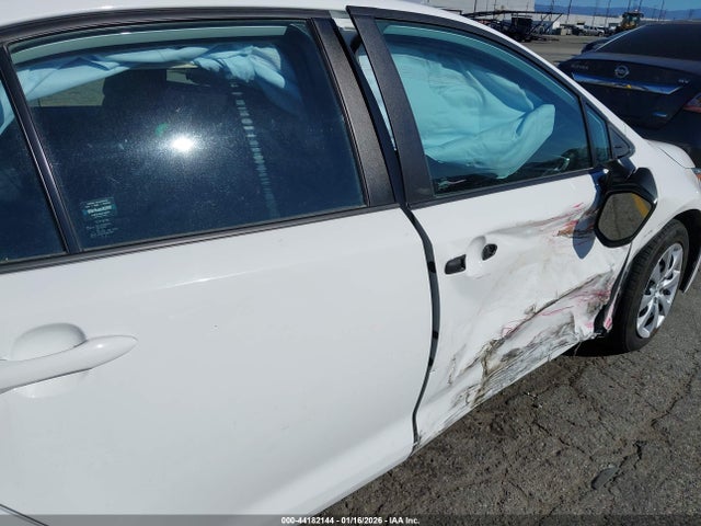Toyota COROLLA LE 2022 5YFEPMAE3NP354532 Image 18