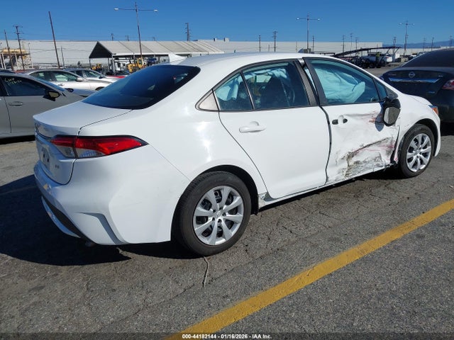 Toyota COROLLA LE 2022 5YFEPMAE3NP354532 Image 4