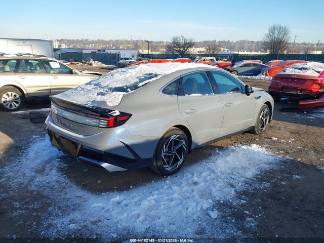 2026 Hyundai Sonata Sel Sport მანქანა იყიდება აუქციონზე, vin: KMHL64JA7TA525447, აუქციონის ნომერი: 44182149