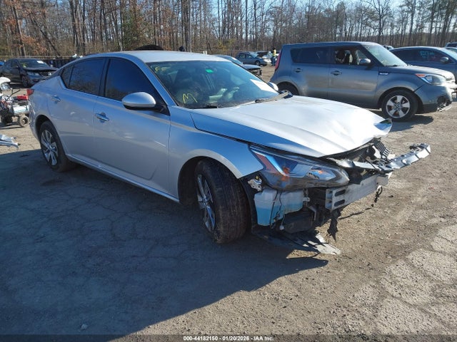 44182150 :رقم المزاد ، 1N4BL4BV4LC243383 vin ، 2020 Nissan Altima S Fwd مزاد بيع