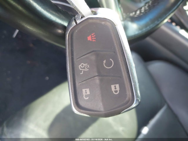 44182163 :رقم المزاد ، 2G61M5S3XH9141207 vin ، 2017 Cadillac Xts Luxury مزاد بيع