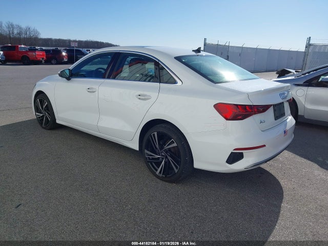 2022 AUDI A3 WAUAUDGY9NA047232 Photo 2