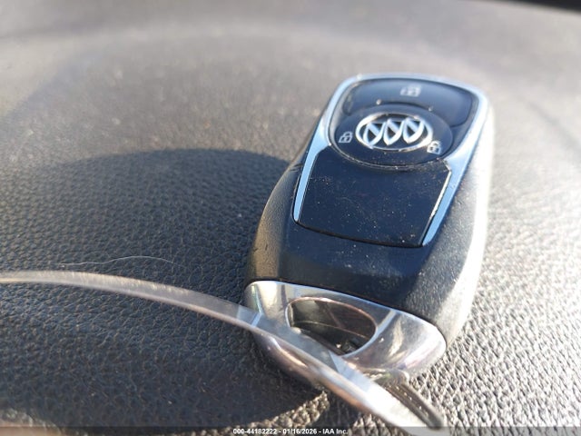 44182222 :رقم المزاد ، KL4CJASB0JB613427 vin ، 2018 Buick Encore Preferred مزاد بيع