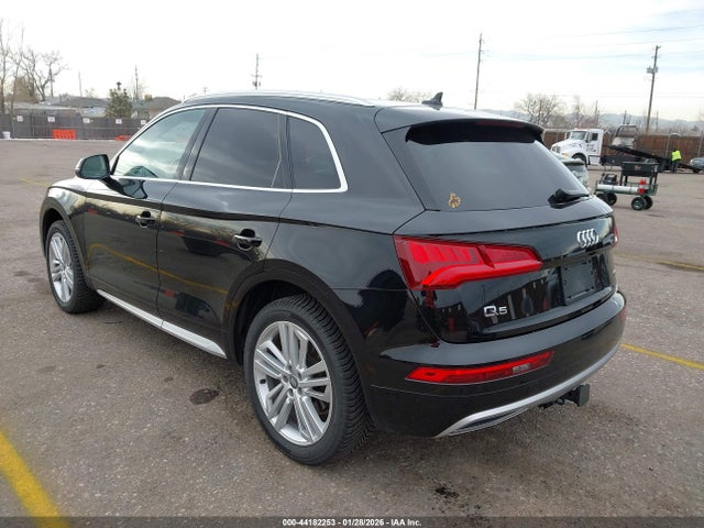 2019 Audi Q5 45 Premium მანქანა იყიდება აუქციონზე, vin: WA1BNAFY4K2081504, აუქციონის ნომერი: 44182253