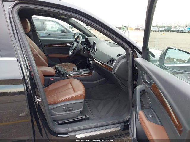2019 Audi Q5 45 Premium მანქანა იყიდება აუქციონზე, vin: WA1BNAFY4K2081504, აუქციონის ნომერი: 44182253