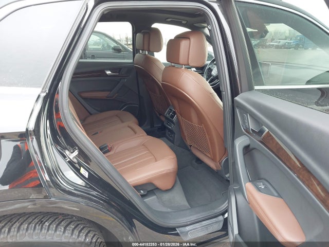 2019 Audi Q5 45 Premium მანქანა იყიდება აუქციონზე, vin: WA1BNAFY4K2081504, აუქციონის ნომერი: 44182253