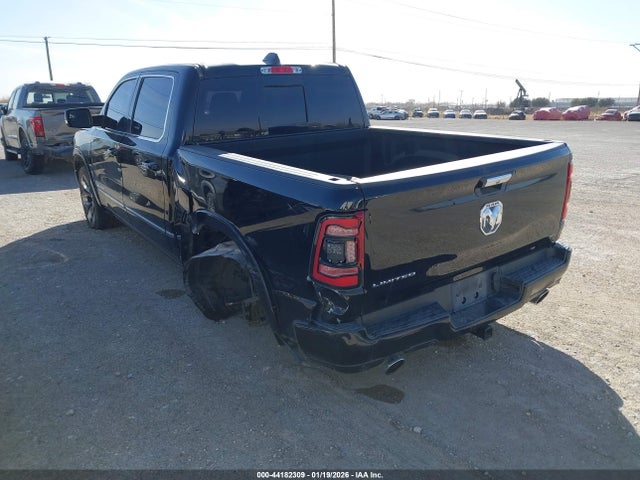 2019 RAM 1500 1C6RREHT9KN582489 Photo 2