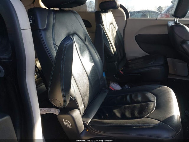 44182313 :رقم المزاد ، 2C4RC1BG5MR527347 vin ، 2021 Chrysler Pacifica Touring L مزاد بيع
